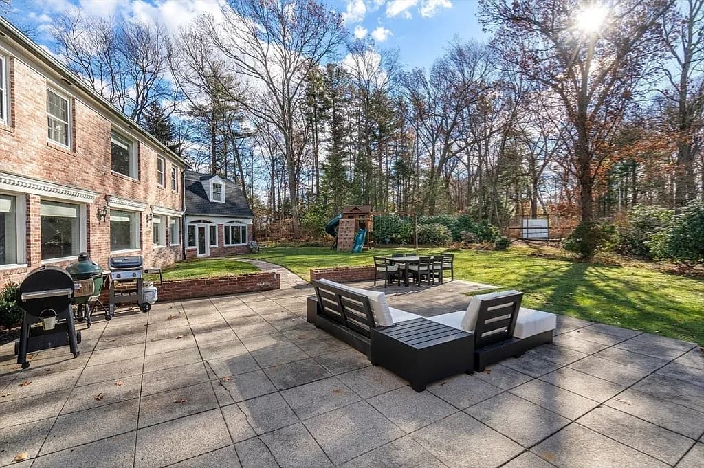 Corcoran Residence — view 4