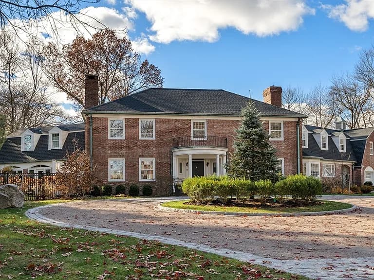 Corcoran Residence — view 5
